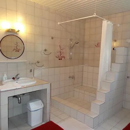 Bai Panzio 3* Budapeşte